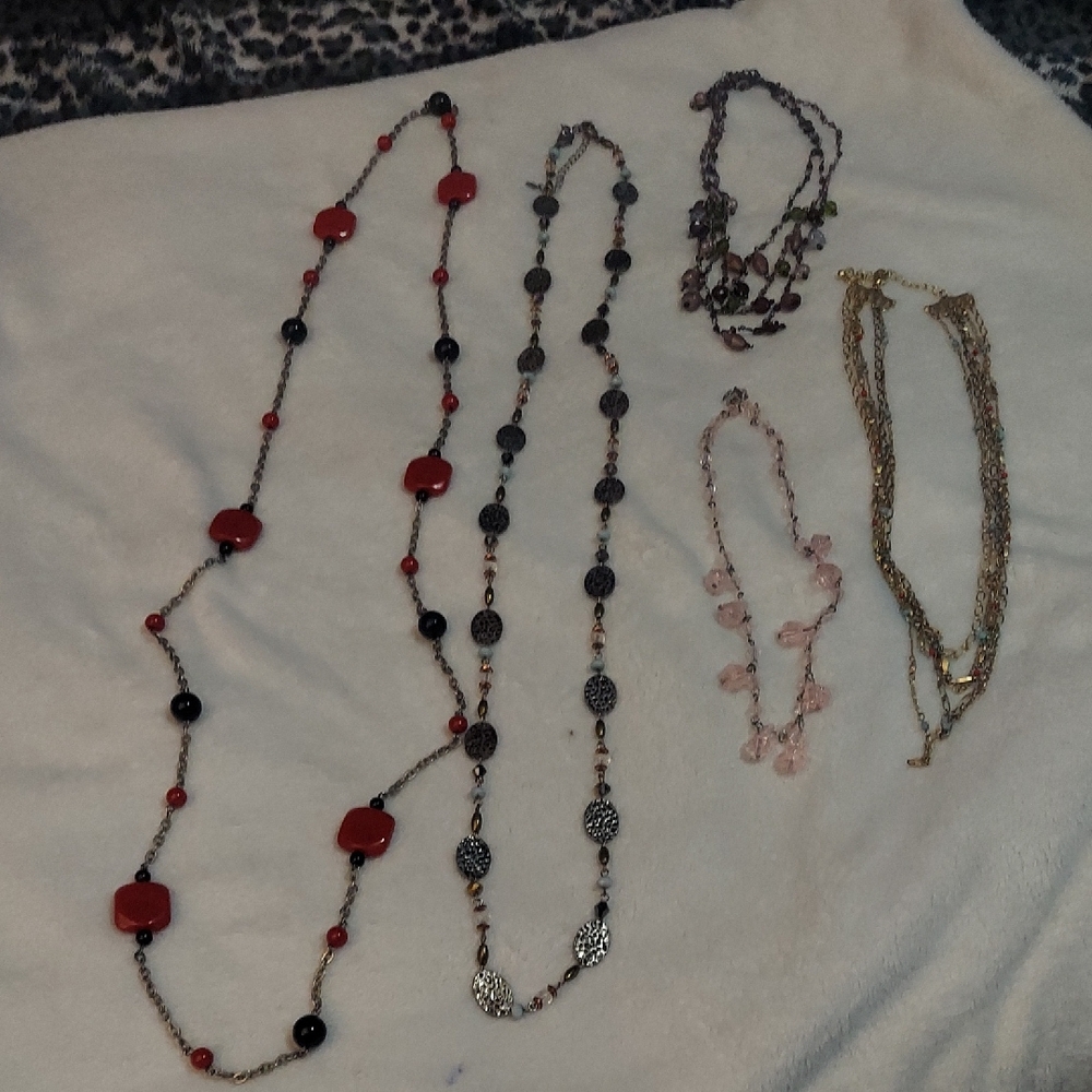 6/$10 5 Pcs. For $6 Of Vintage Costume Jewelry Red and Black Beaded Necklaces